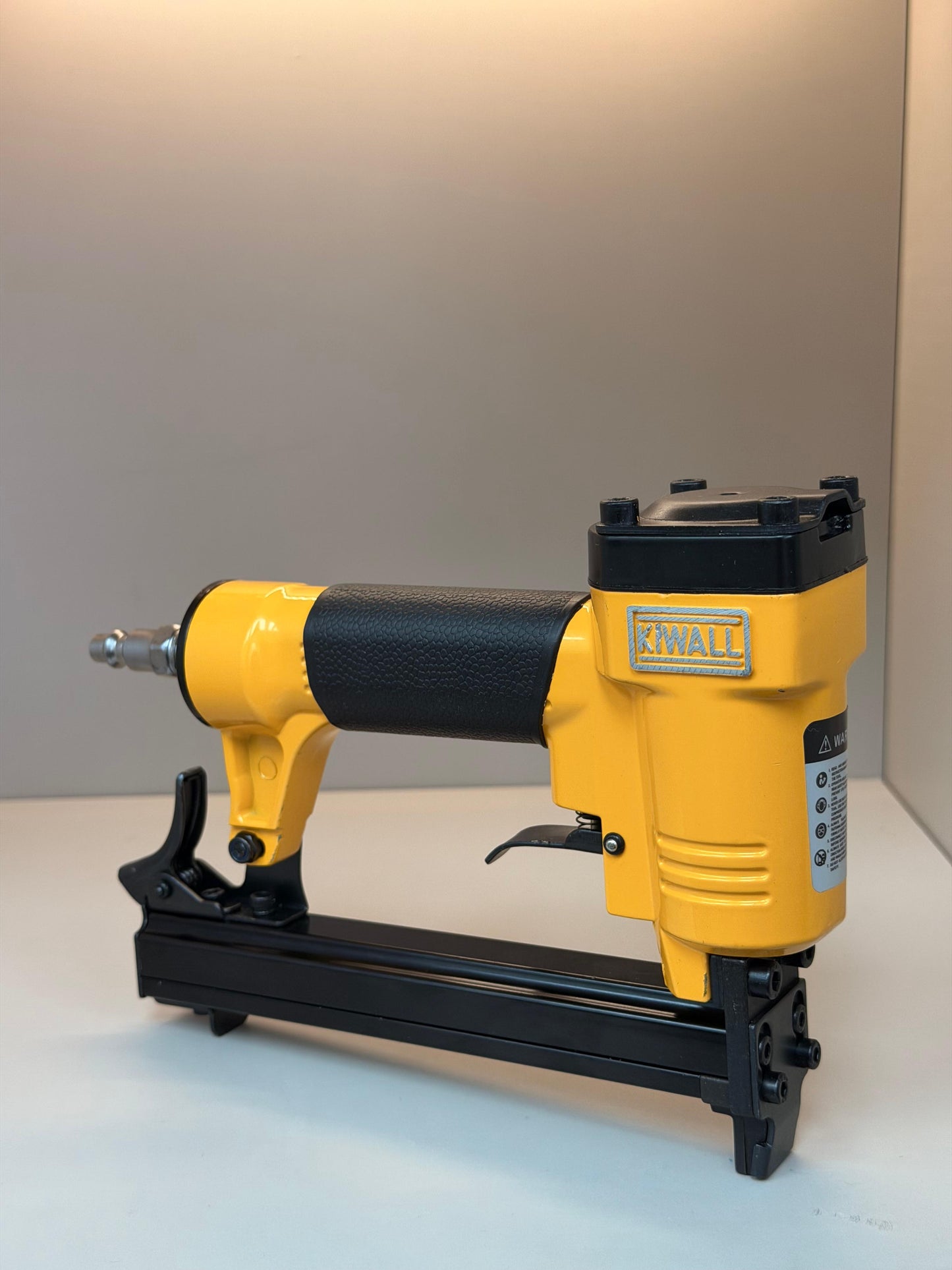 AIR STAPLER - KiWALL 8016  - 12GA CRDWN 12.7mm 0.9 x 0.7mm 6-16MM